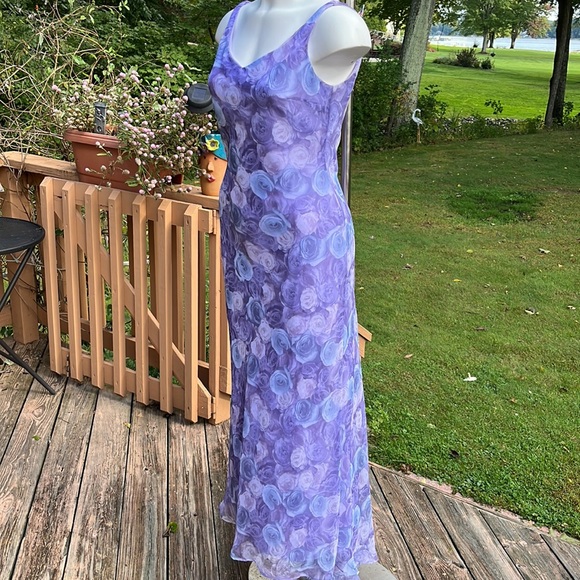 Zum Zum by Niki Livas floral gown 8 - Picture 10 of 16